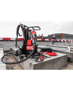 Milwaukee MXFCVBPKIT-602 (MX FUEL Rucksack-Betonverdichter)